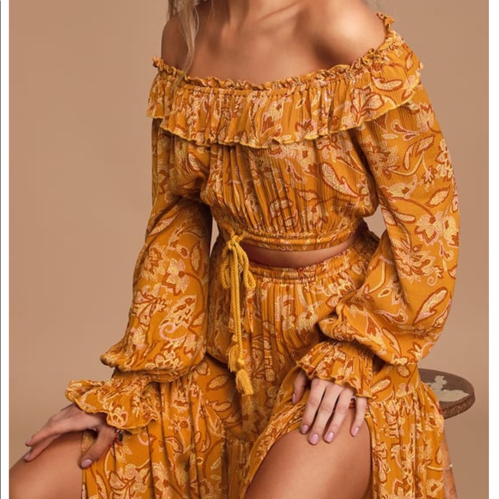 Lulus - floral print off shoulder crop top